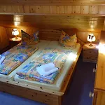 Rennsteig-pension Trautwein アパート ノイウハウス・アム・レンヴェーク